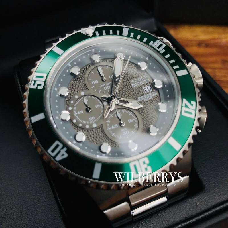 Retail: R8,999.00 INVICTA Men`s Explorer 50mm Pebbled Chronograph BRAND NEW