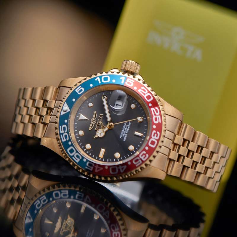 wow!! rrp R5,999.00 INVICTA MEN`S Sea Urchin Cola Red / Green 200m Dive Watch BRAND NEW