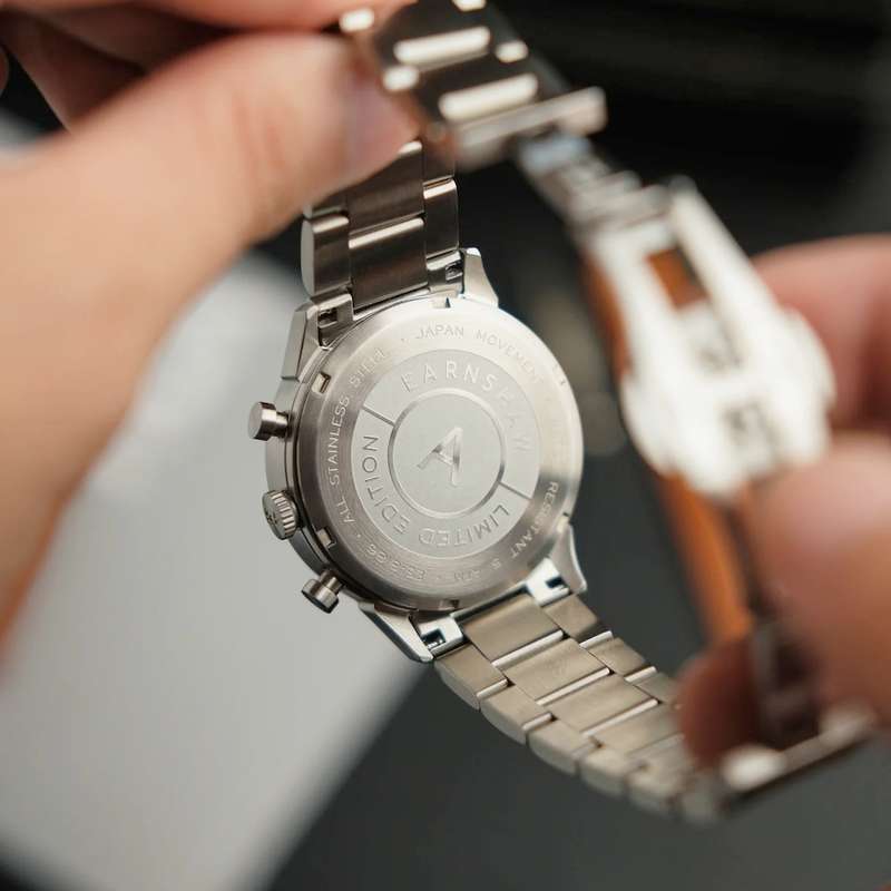 ***must see*** rrp: R8,500.00 THOMAS EARNSHAW Men`s GRANDE PRIX 1/400 Chronograph Dover Blue Watch