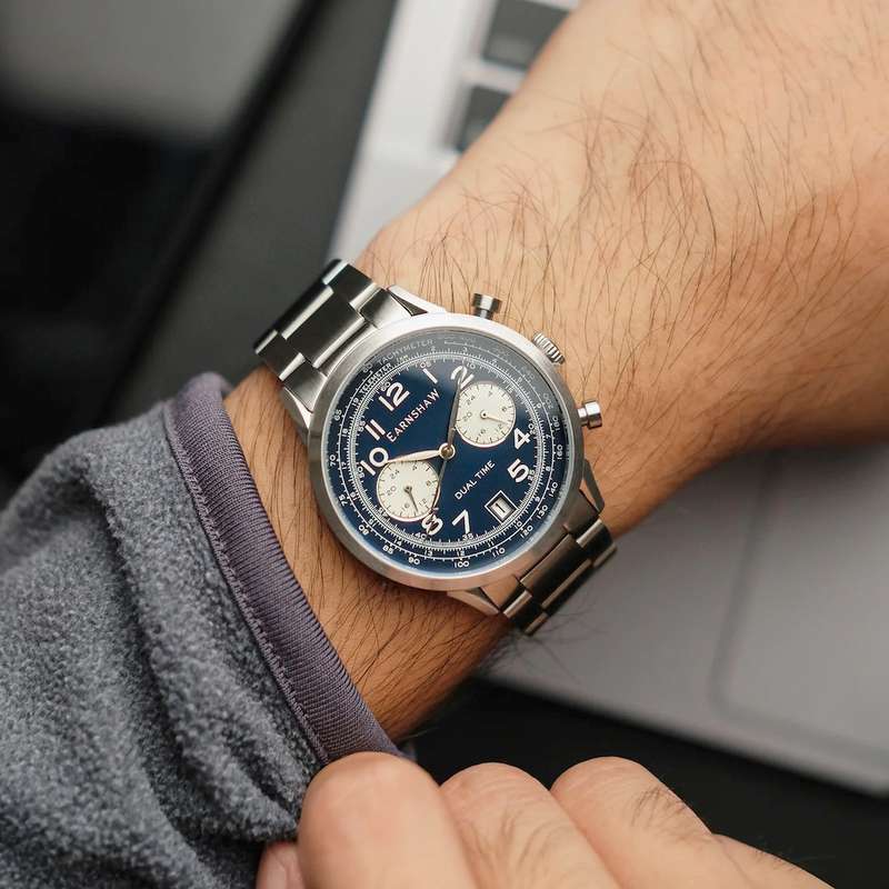 ***must see*** rrp: R8,500.00 THOMAS EARNSHAW Men`s GRANDE PRIX 1/400 Chronograph Dover Blue Watch