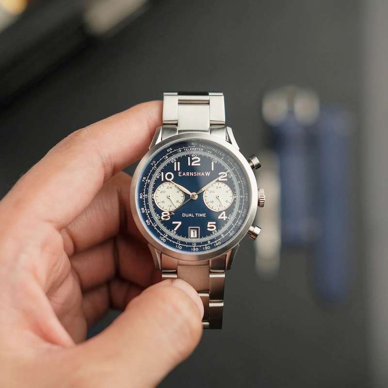 ***must see*** rrp: R8,500.00 THOMAS EARNSHAW Men`s GRANDE PRIX 1/400 Chronograph Dover Blue Watch