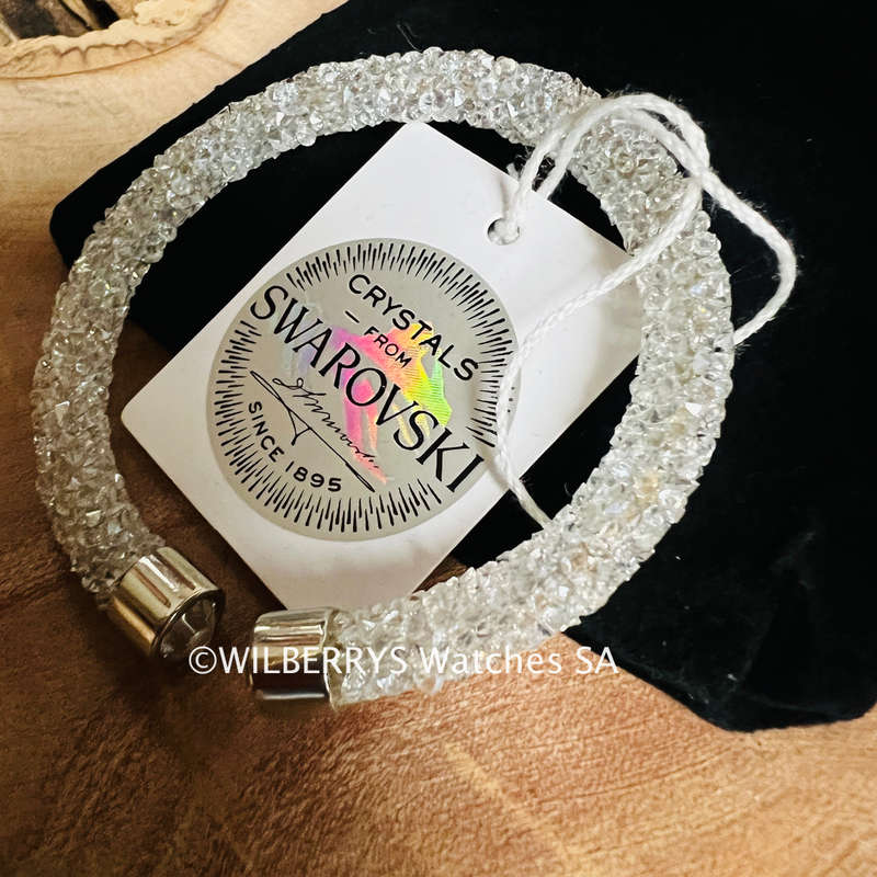 R30 coureir! Retail: R1750.00 LONDON JEWELLERS Brilliance CRYSTALS FROM SWAROVSKI Sugar bracelet