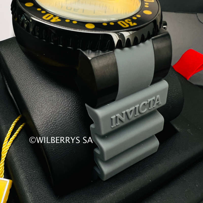 THICK build MONSTER !! rrp R8,999.00 INVICTA MEN PD HUNTER DIVER WATCH SILICONE STRAP NEW