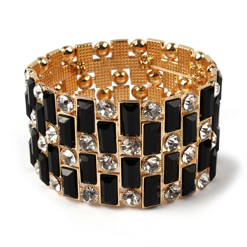 last 1! Must see! Retail: R2,000.00 AMRITA NEW YORK Casey Stretch Bracelet