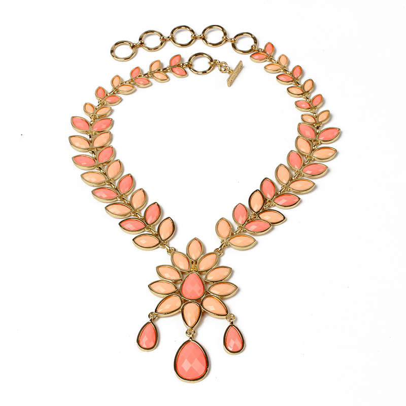 HOT! Must see! Retail: R1,500.00 AMRITA NEW YORK Dune Necklace Peach/Light Coral