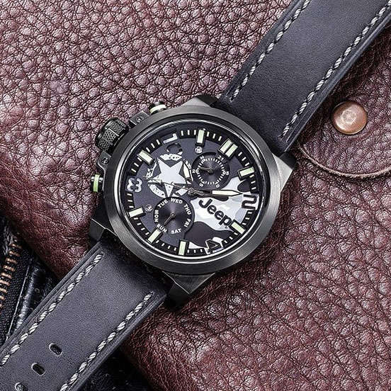 Retail: R7,000.00 JEEP Men's 48mm Wrangler Multifunction Camo THICK HEAVY Watch BRAND NEW IN BOX