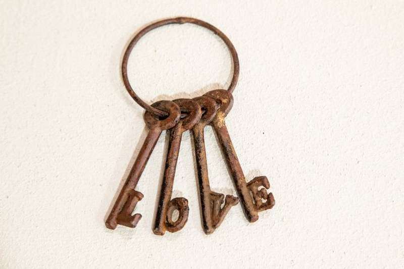 Love Keys Antique Rust