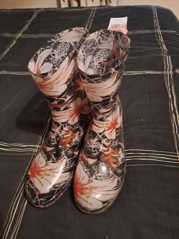 LADIES WELLINGTON BOOTS