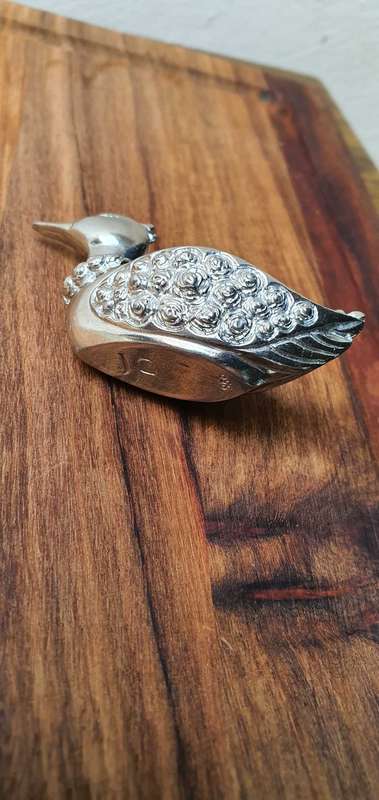 Rare find ! 3 × 950 Salt ducks with matching feather spoons by Jenna Clifford