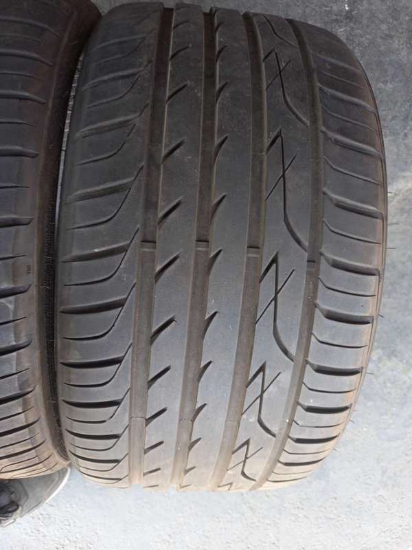 275/30/19(2) second hand tyres. 90% life