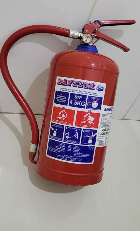4.5Kg Full Fire Extinguisher  (Last Serviced 6/16)