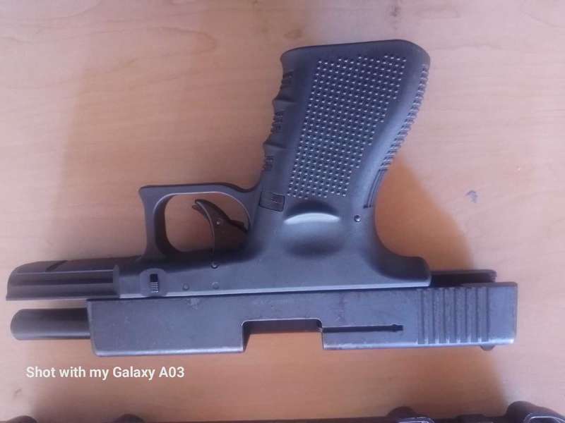 Aksa-14 glock blank gun