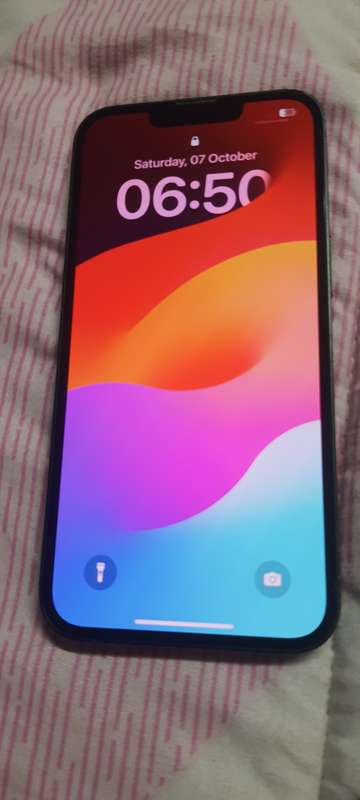 Apple iPhone 13
