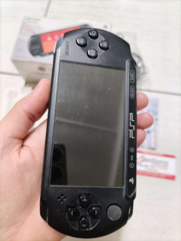 Sony Psp E1000 Street boxed