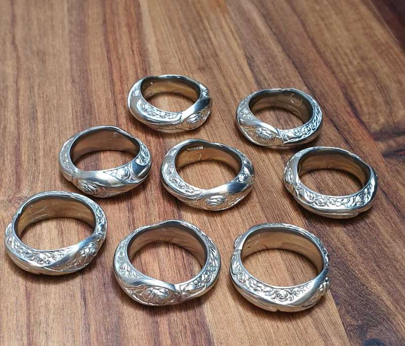 8 × Jenna Clifford rare and beautiful Napkin rings