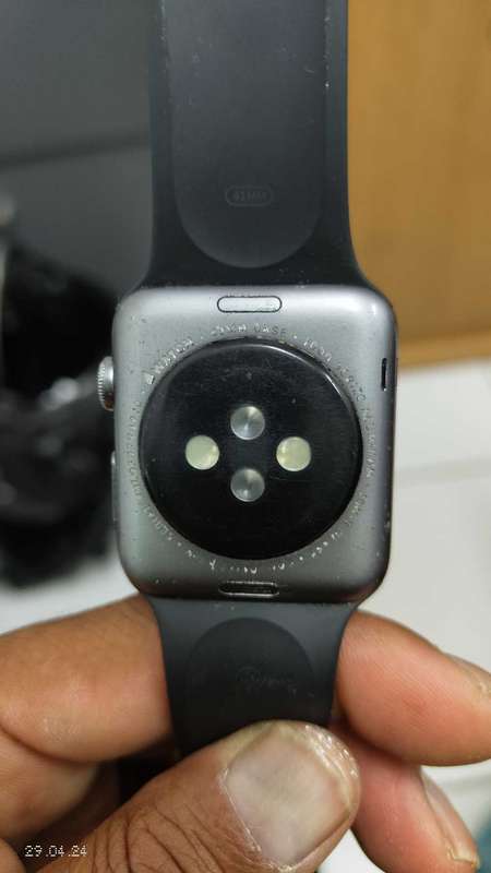 Apple watch 1st Gen 42MM black (Pre owned)