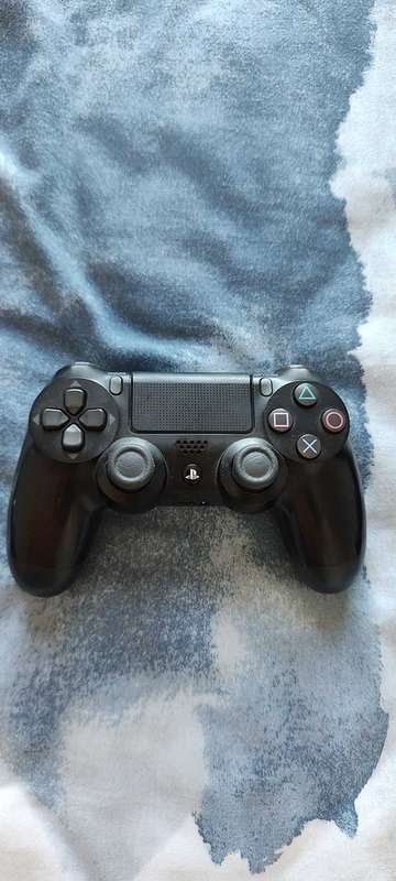Playstation 4 dualshock controller