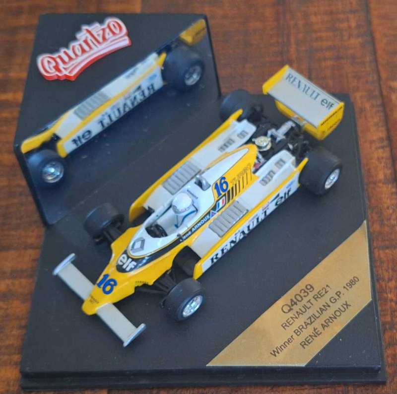 Set of Two formula 1 model cars Quartzo and Heritage