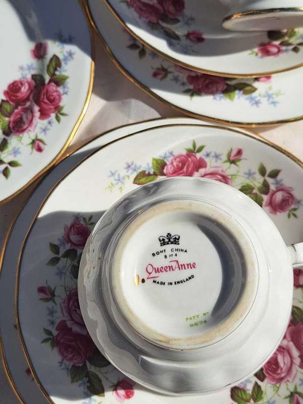 Queen Anne Tea Set