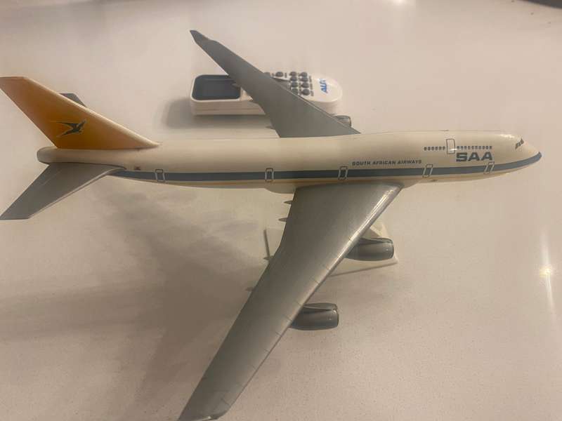 SAL/SAA model airplane