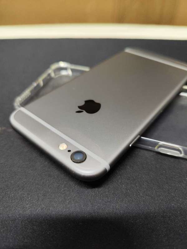 iPhone 6s 64 GB EXCELLENT CONDITION 99% Battery Health