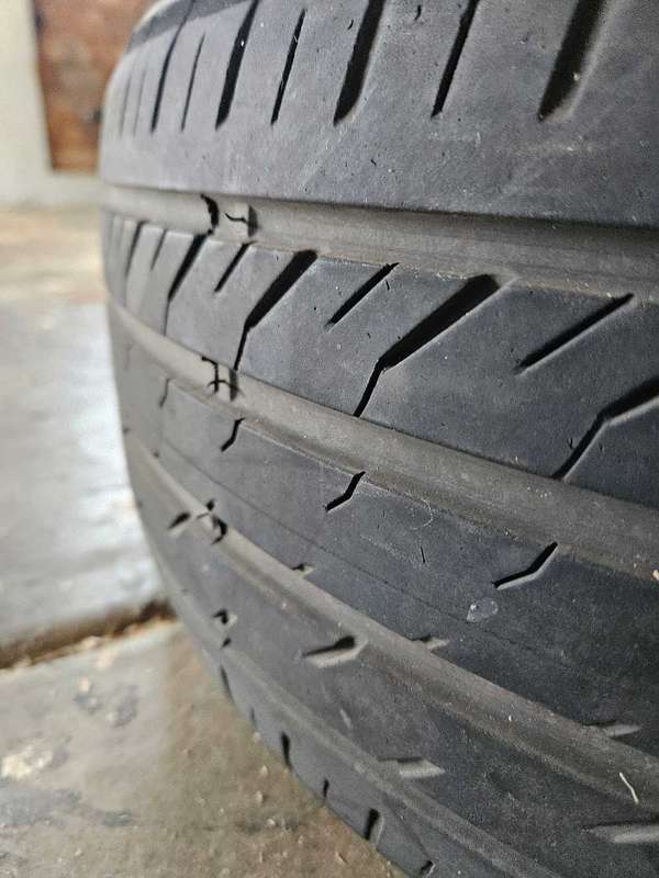 Davanti Tyres 235/45 R19