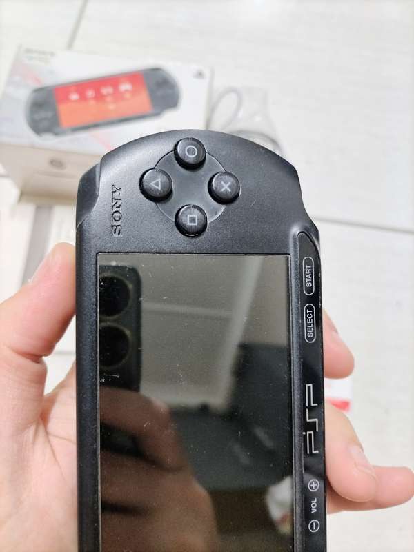 Sony Psp E1000 Street boxed