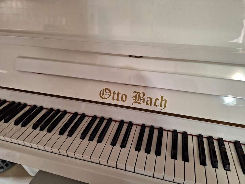 White Otto Bach Piano