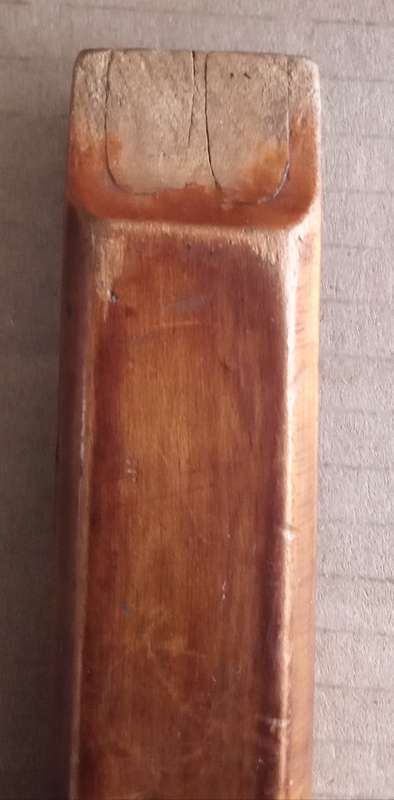 Drone flute made in Yugoslavia. Length 32.3cm. Width 4.2cm. Height 2cm.