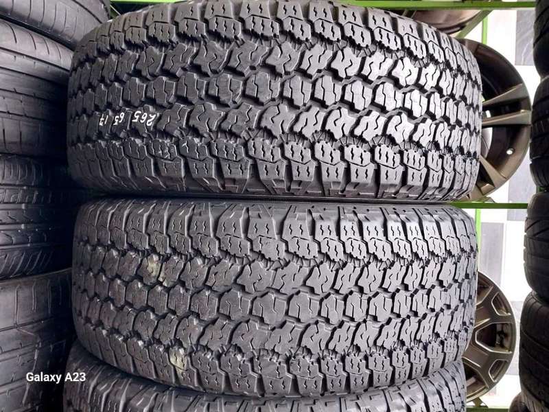 265/65/17 Goodyear Wranglar AT. 80% life
