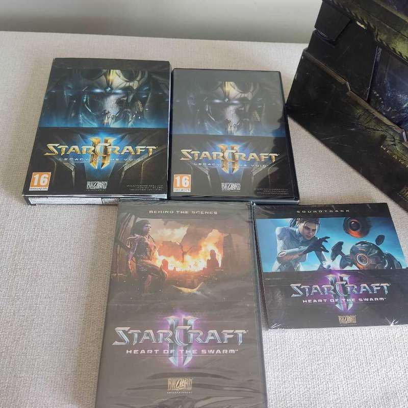 PC Starcraft 2 heart of the Swarm sealed items