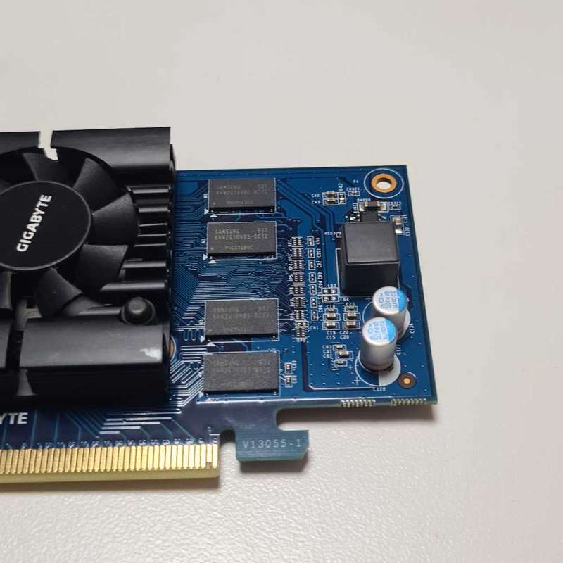 GIGABYTE GV-N210D3-1GI GeForce 210 1GB HDMI,DVI,VGA - PCI-e Graphics Card