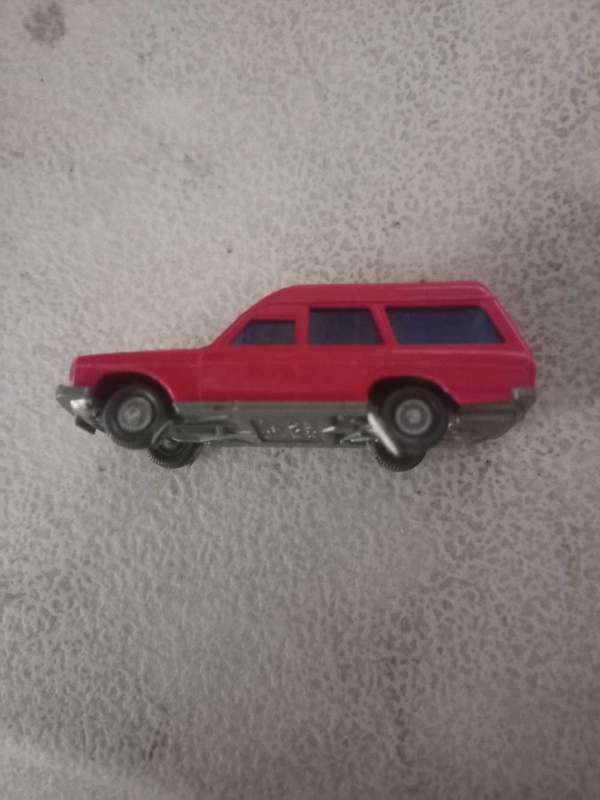 Wiking Mercedes 200 Berlin West