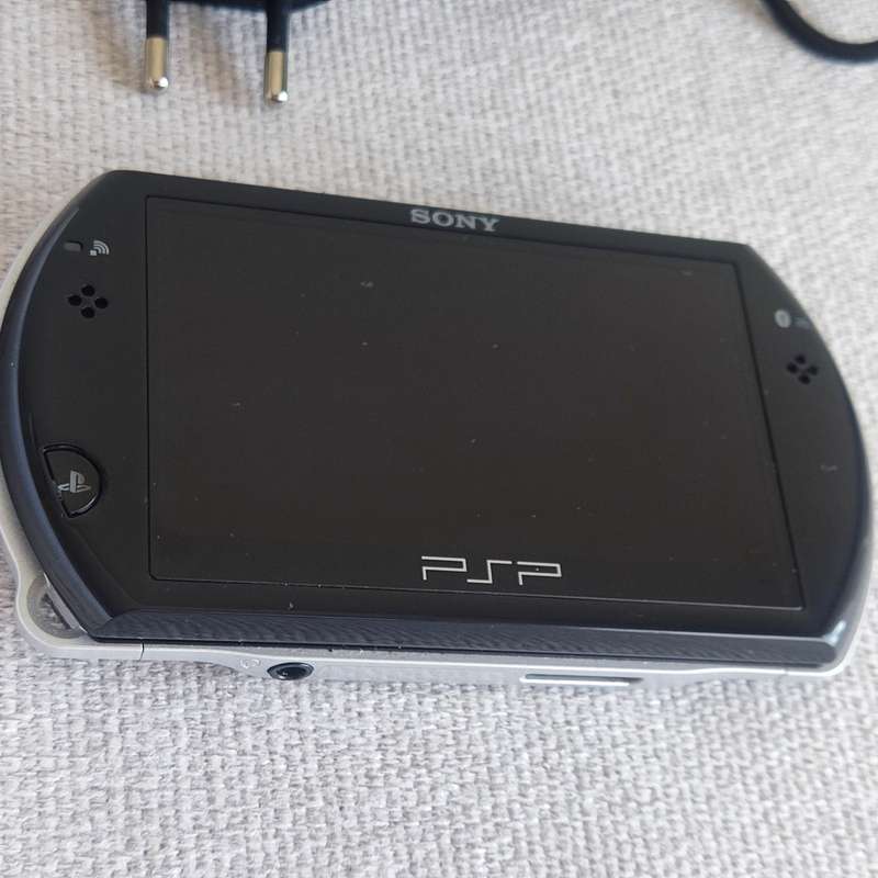 Psp Go Sony PSP -N 1004 Playstation Portable go