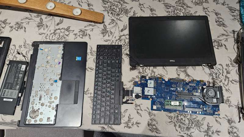 Dell Latitude E5550 Parts