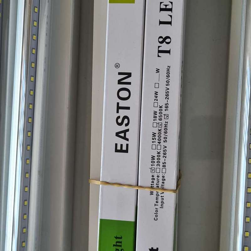 T8 LED Tube lights x 3 pairs.