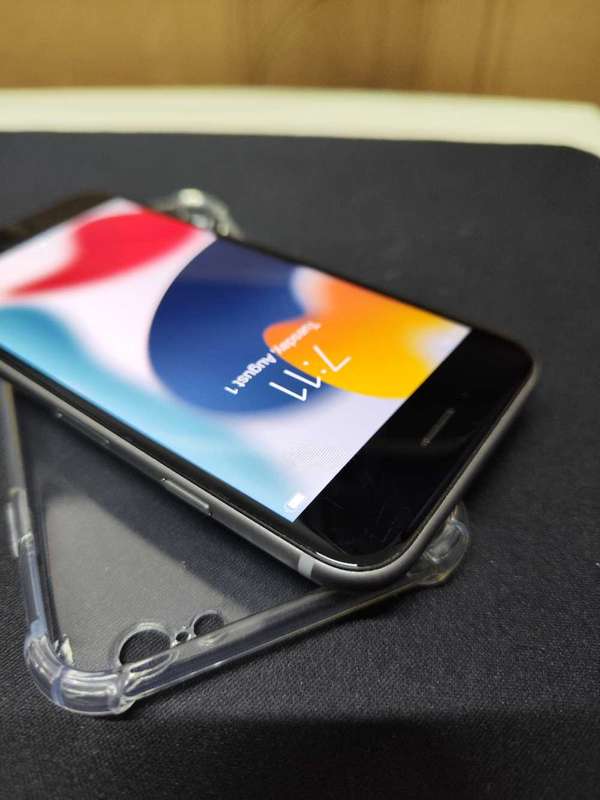 iPhone 6s 64 GB EXCELLENT CONDITION 99% Battery Health