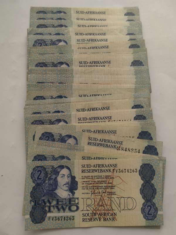 R2 Notes (joblot)