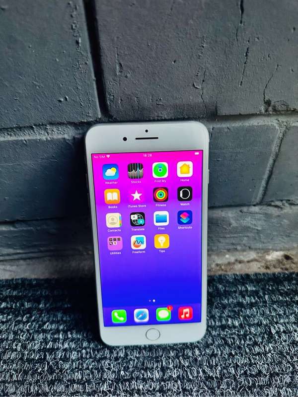 Apple iPhone 8 Plus 64GB Silver - Excellent Condition