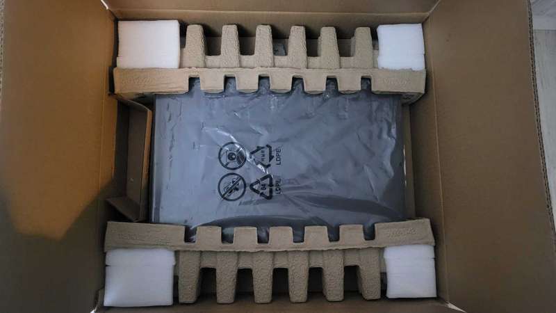 HP Aruba 48port POE Switch - No Reserve!
