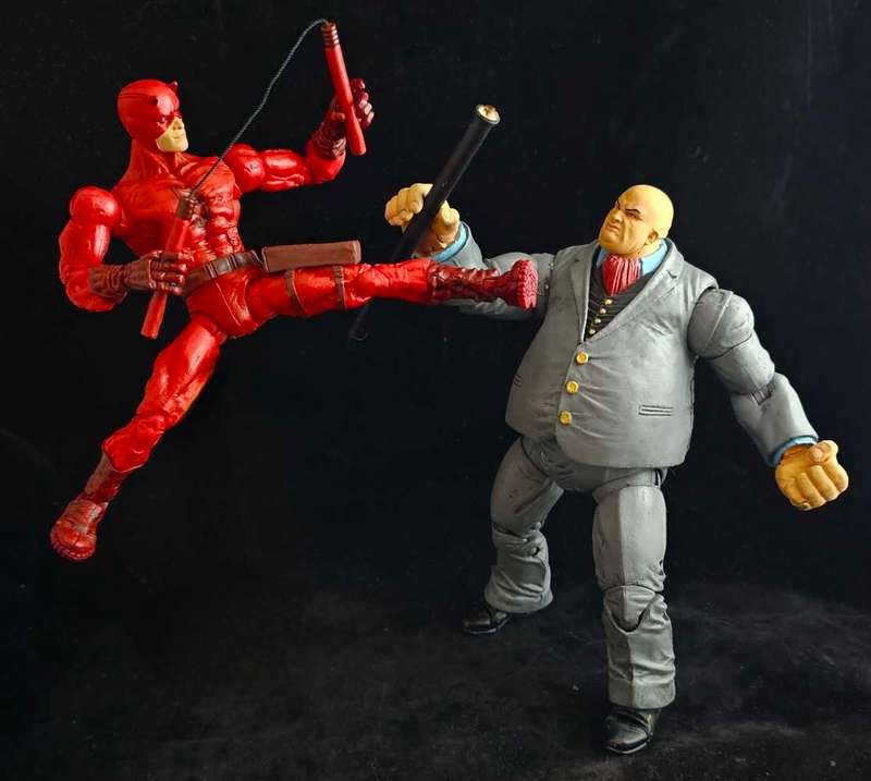 ToyBiz Marvel Legends Face Off Daredevil vs Kingpin