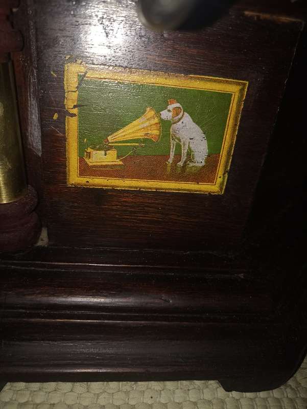 His Master Voice Gramophone
