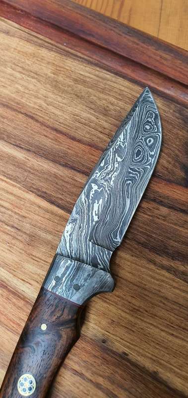 Handmade Damascus hunting knife