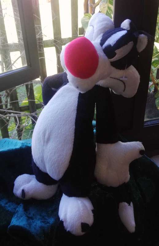 Collector`s Item. Big Floppy Head Looney Tunes Sylvester Plush Soft Toy! 30cm.