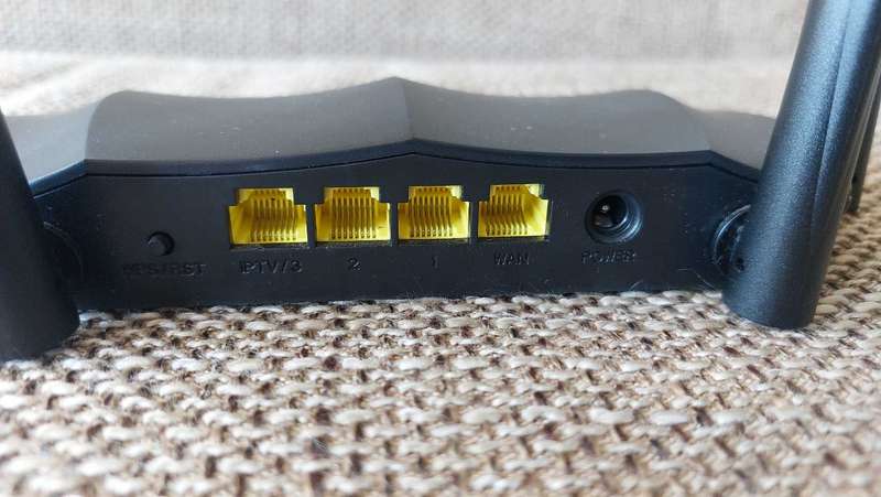 Tenda AC1200 Dual-band Gigabit Wireless Router