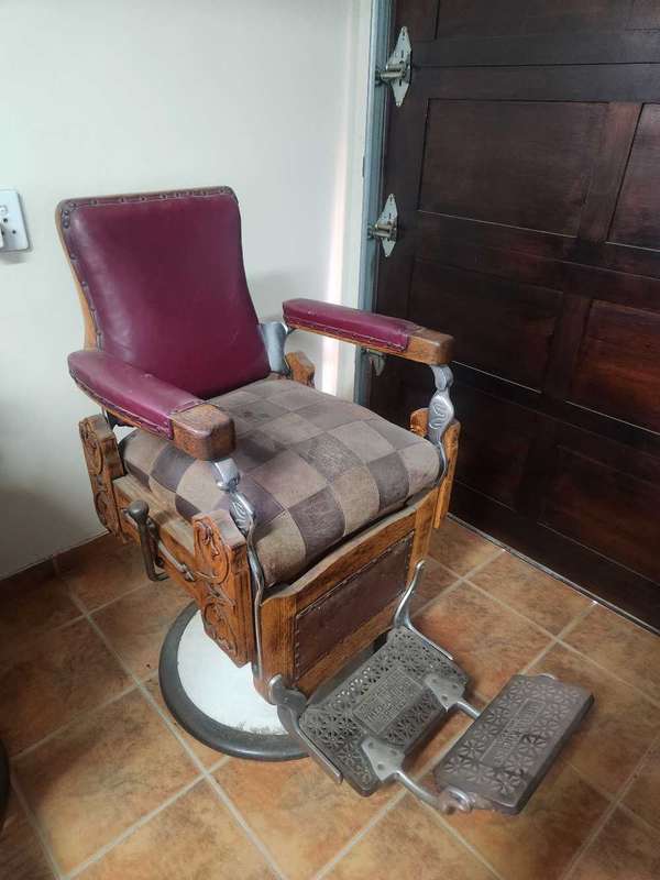 Late 1800 koch barber chair