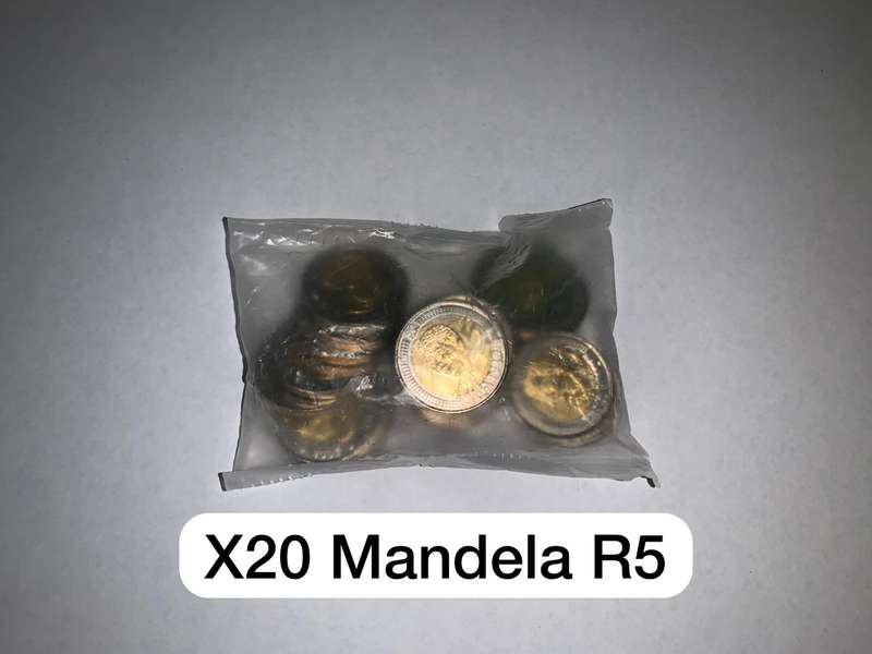 #*Rare reserve bank sealed pack 90th birthday of the R5 coin.