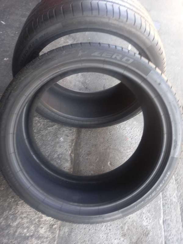 315/30/22 Pirelli Pzrro tyres with 80% life