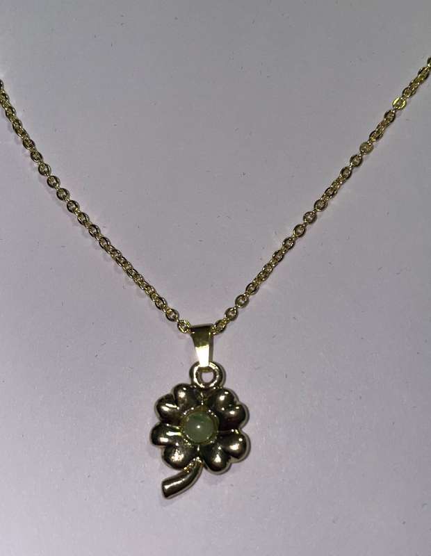 18ct Gold Plated Green Adventurine Patricius Clover Pendant Necklace