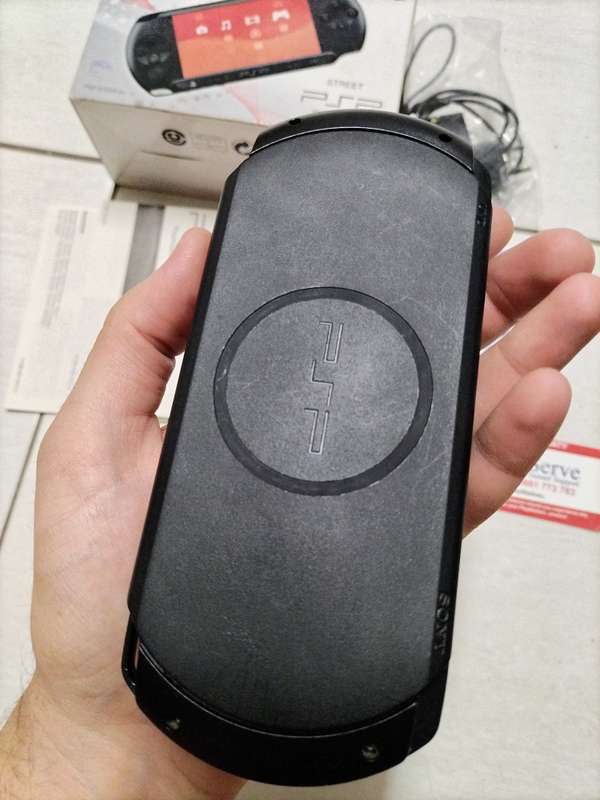 Sony Psp E1000 Street boxed